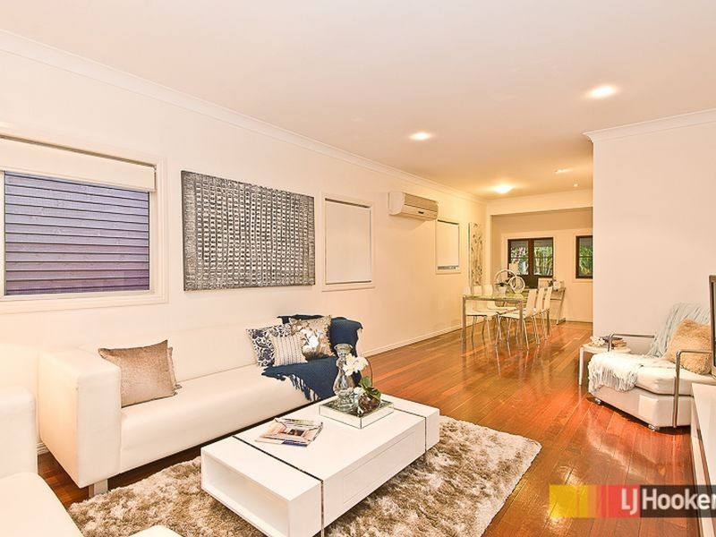 22 Pallaranda Street, Tarragindi QLD 4121