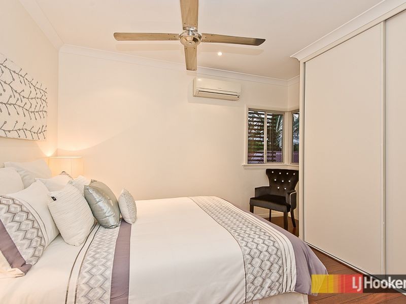 22 Pallaranda Street, Tarragindi QLD 4121