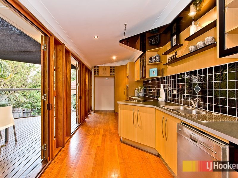 22 Pallaranda Street, Tarragindi QLD 4121