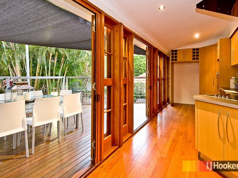 22 Pallaranda Street, Tarragindi QLD 4121