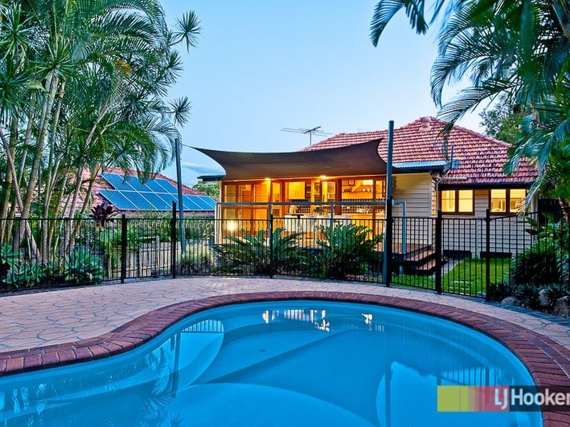 22 Pallaranda Street, Tarragindi QLD 4121