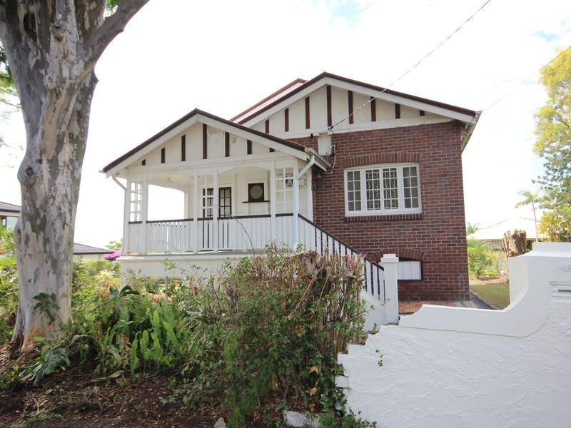 15 Grimes Street, Yeronga QLD 4104