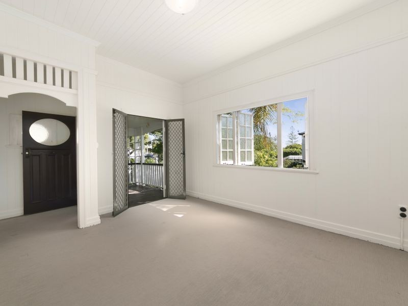 15 Grimes Street, Yeronga QLD 4104