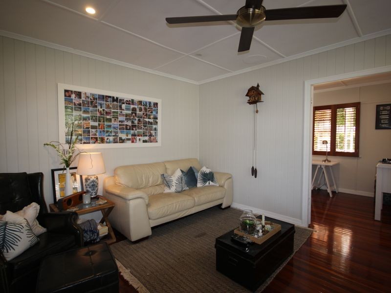 43 Cape Street, Holland Park QLD 4121