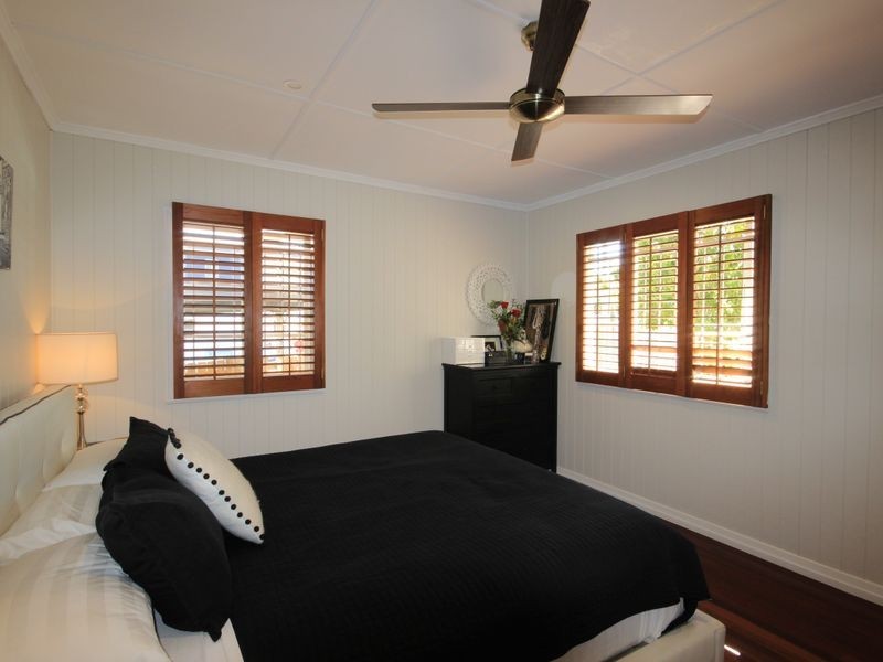 43 Cape Street, Holland Park QLD 4121