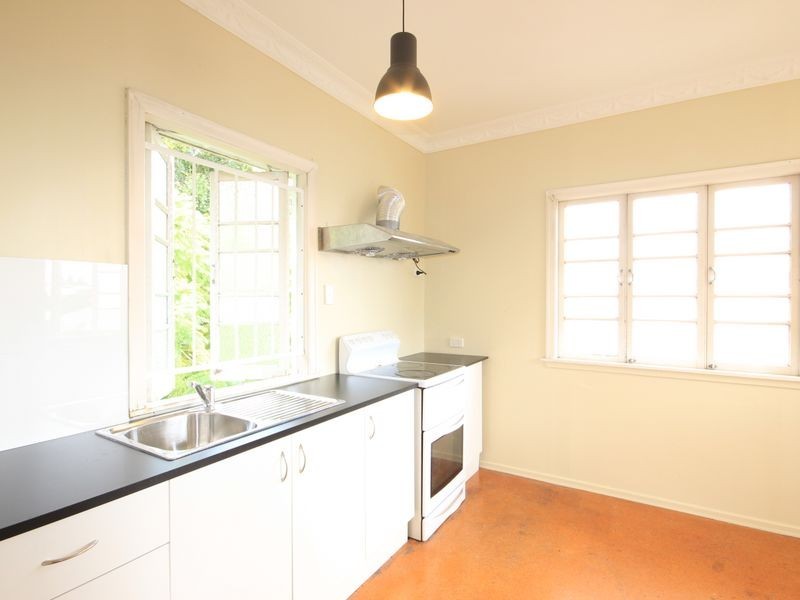 12 Venner Road, Annerley QLD 4103