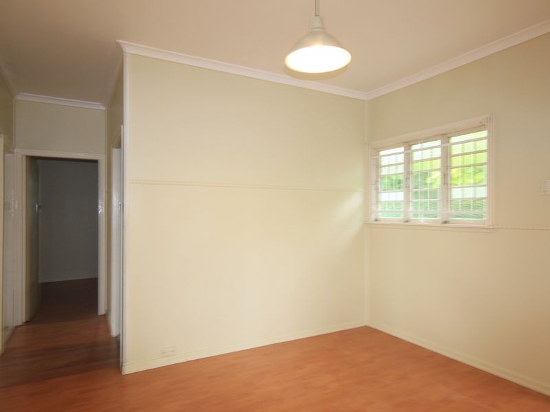 12 Venner Road, Annerley QLD 4103