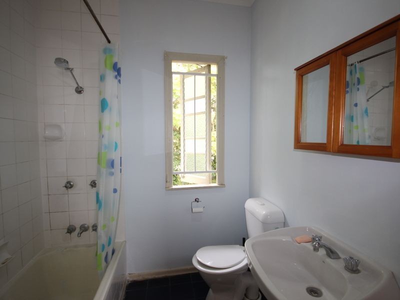 12 Venner Road, Annerley QLD 4103