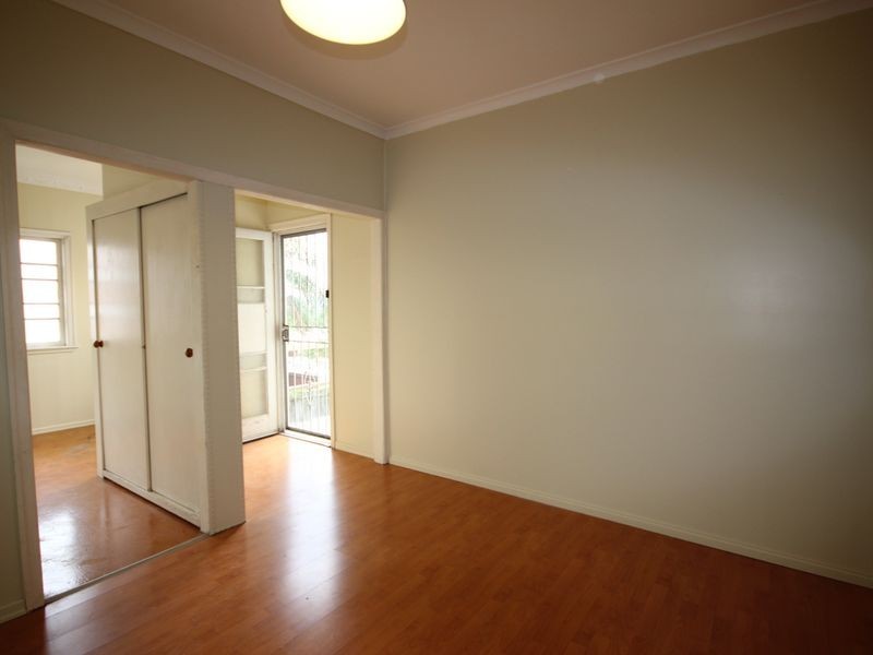 12 Venner Road, Annerley QLD 4103