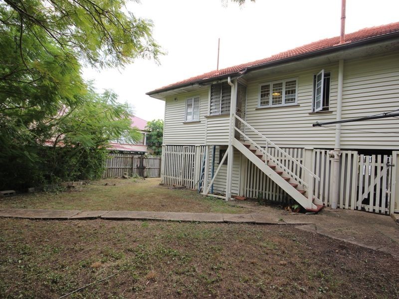 12 Venner Road, Annerley QLD 4103