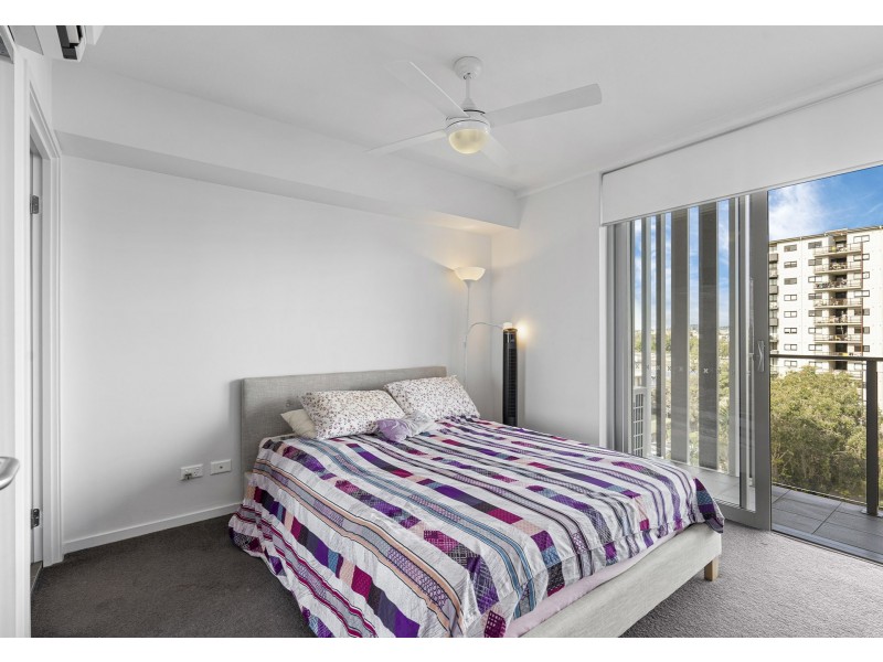 Unit 34/17 Carl Street, Woolloongabba QLD 4102