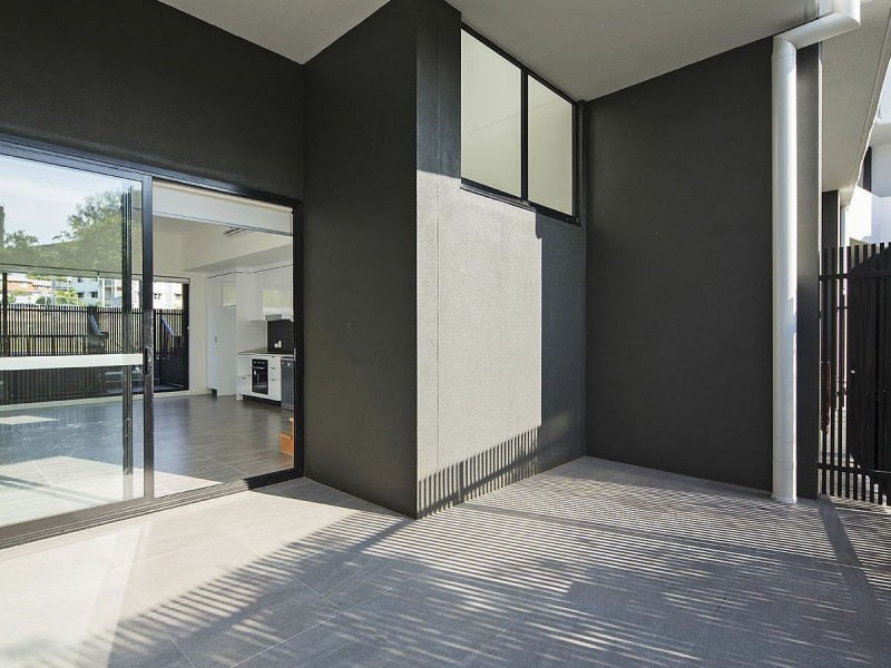 2/62 Shottery Street, Yeronga QLD 4104