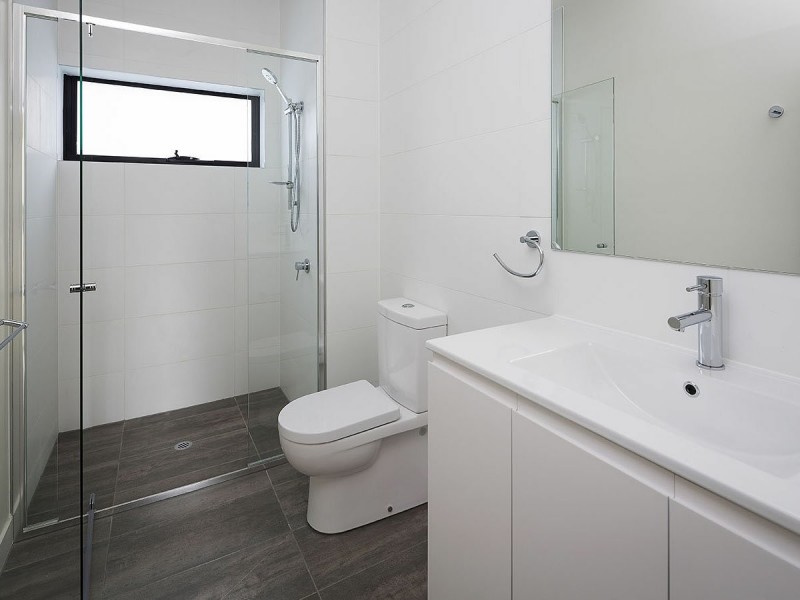 2/62 Shottery Street, Yeronga QLD 4104