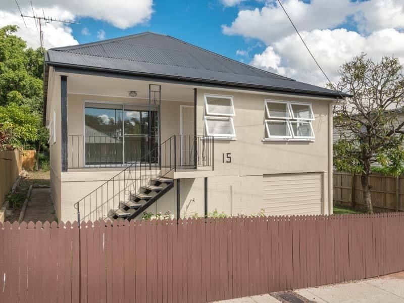 15 Mossgrove Street, Woolloongabba QLD 4102