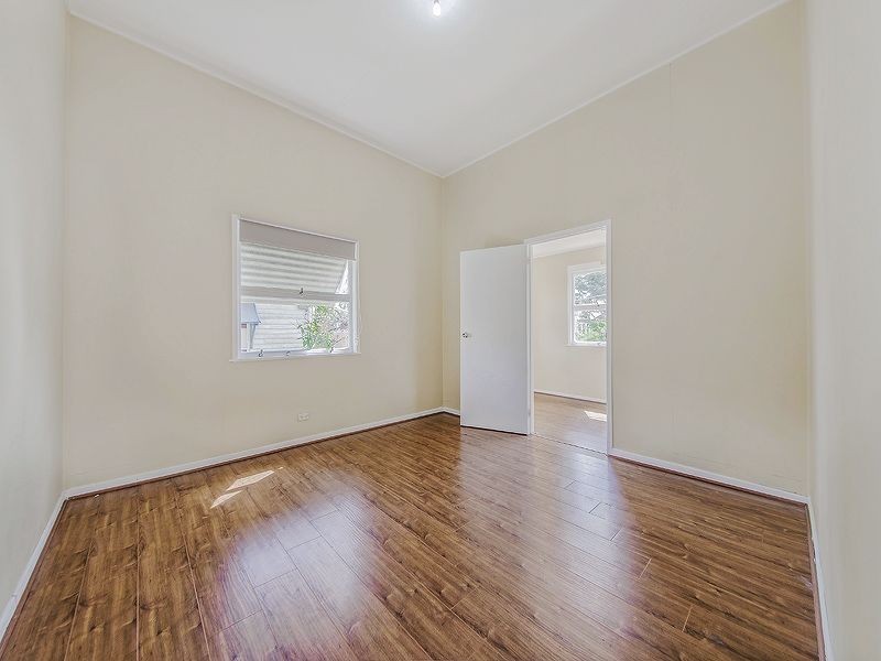 15 Mossgrove Street, Woolloongabba QLD 4102