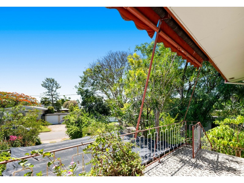 1 Yvonne Street, Yeronga QLD 4104