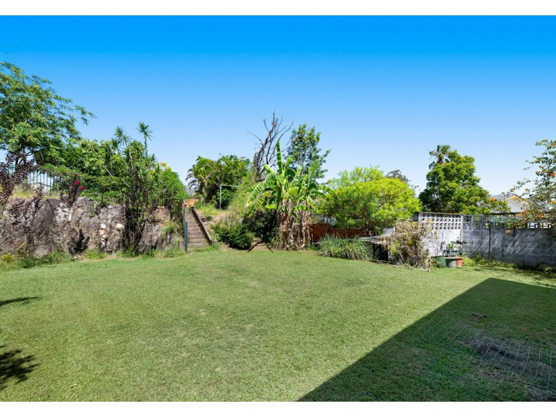 1 Yvonne Street, Yeronga QLD 4104