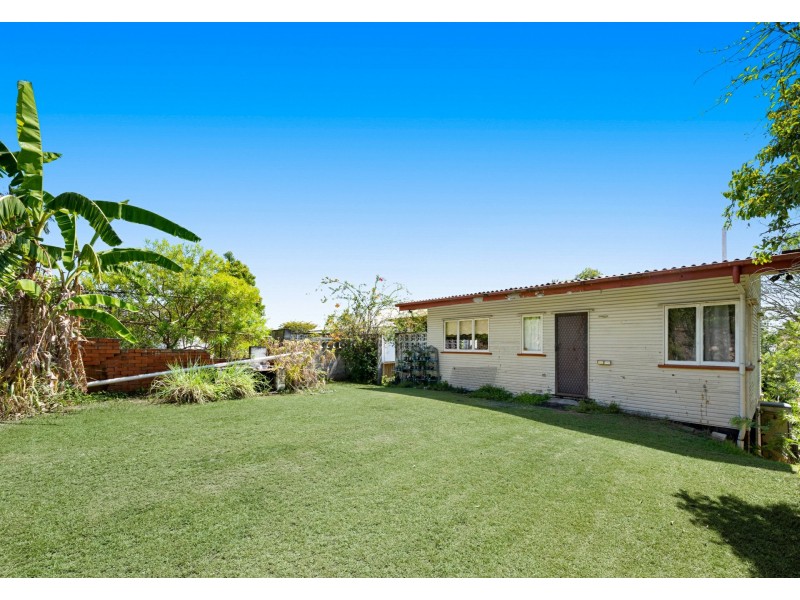 1 Yvonne Street, Yeronga QLD 4104