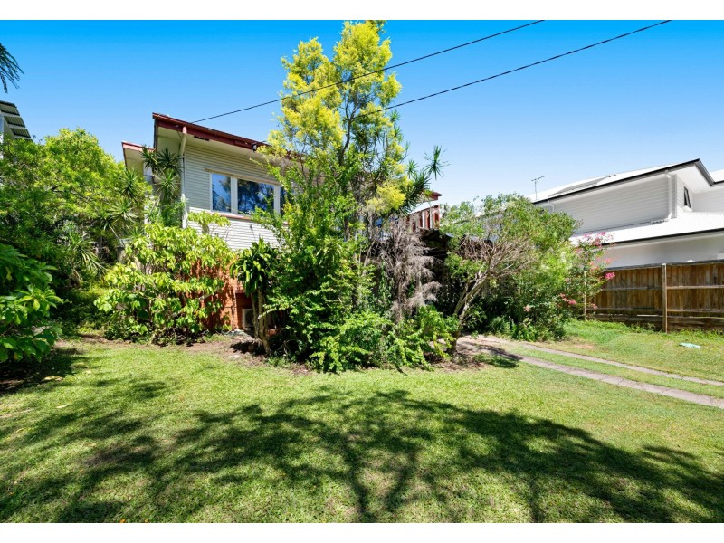 1 Yvonne Street, Yeronga QLD 4104