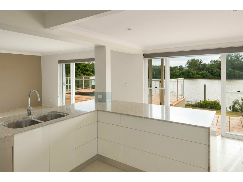 69 Orlando Road, Yeronga QLD 4104