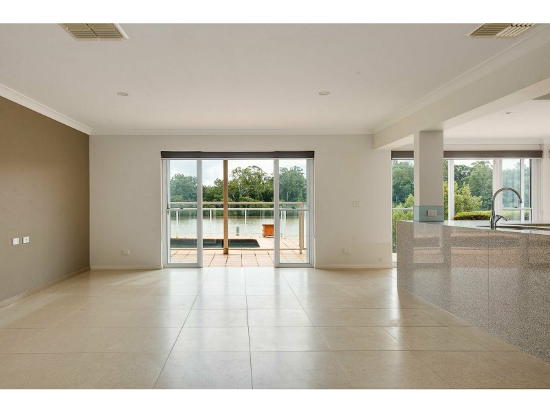 69 Orlando Road, Yeronga QLD 4104