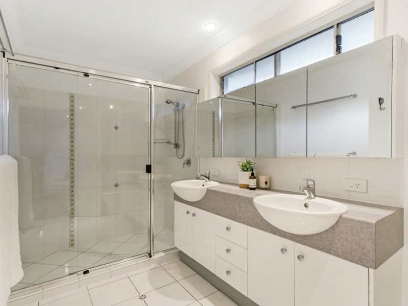 45 Green Street, Yeerongpilly QLD 4105