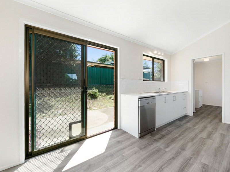 2 Glenroy Street, Carina QLD 4152