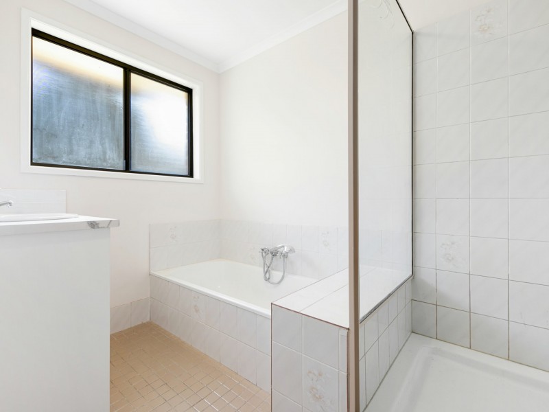 2 Glenroy Street, Carina QLD 4152