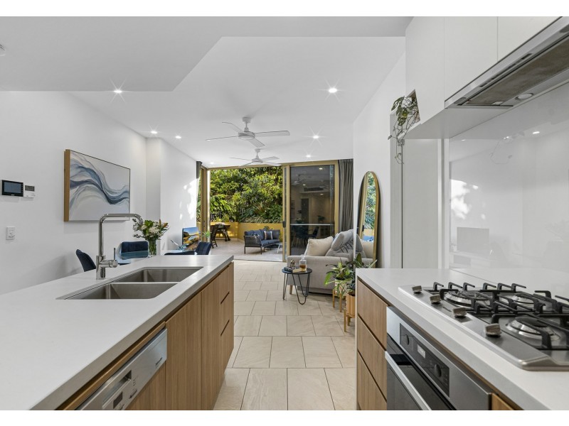 Unit 105/25 Shafston Avenue, Kangaroo Point QLD 4169