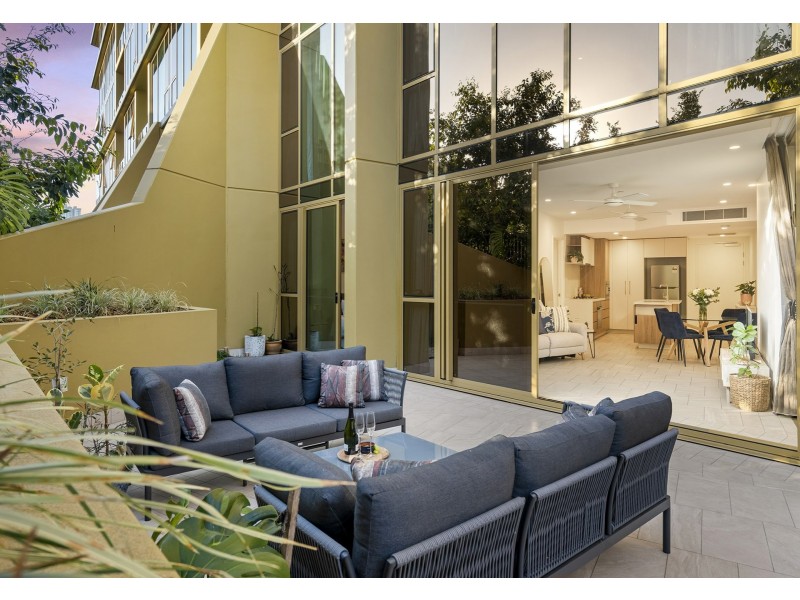 Unit 105/25 Shafston Avenue, Kangaroo Point QLD 4169