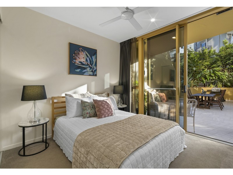Unit 105/25 Shafston Avenue, Kangaroo Point QLD 4169