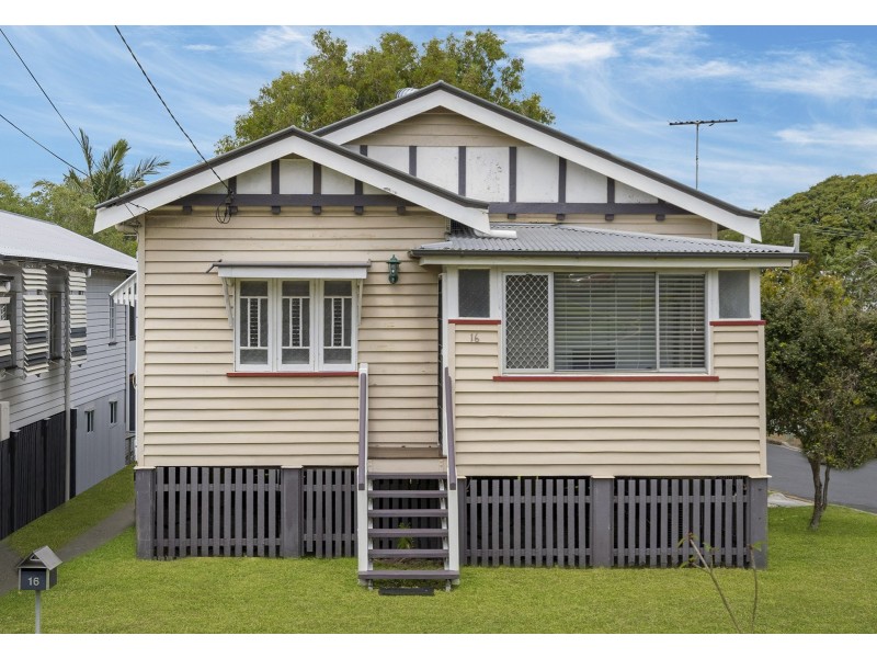 16 Redarc Street, Fairfield QLD 4103