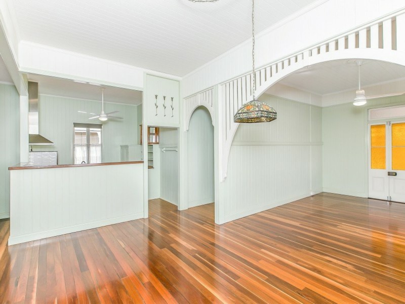 16 Killarney Street, Yeronga QLD 4104