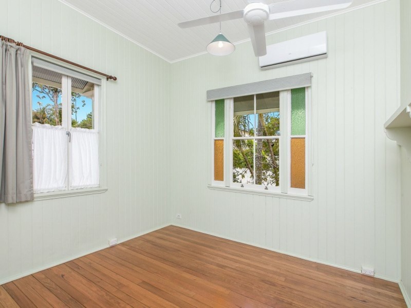 16 Killarney Street, Yeronga QLD 4104