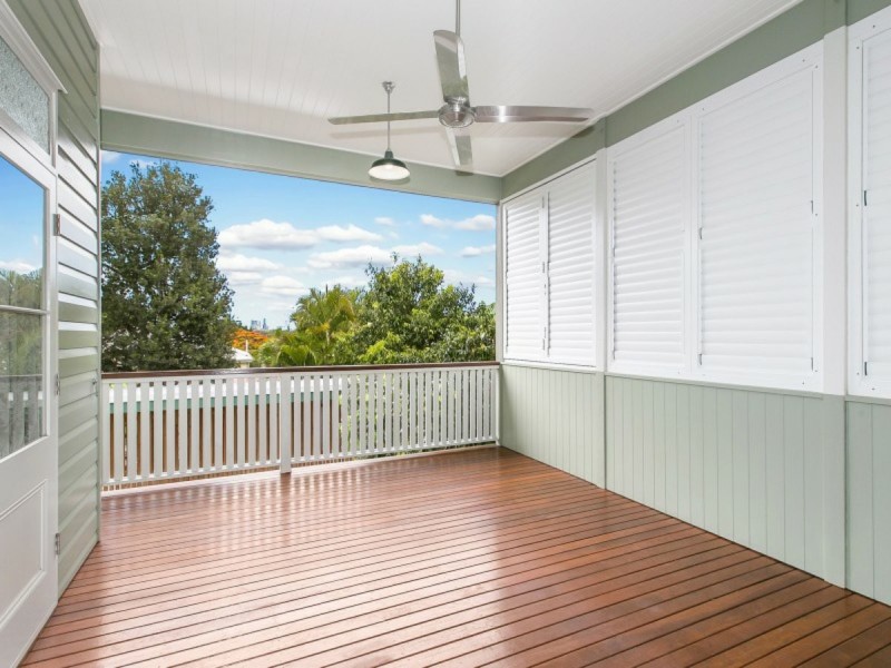 16 Killarney Street, Yeronga QLD 4104