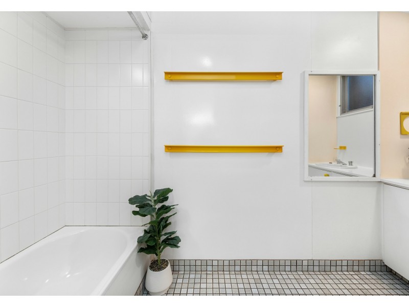 102 Rome Street South, Yeronga QLD 4104