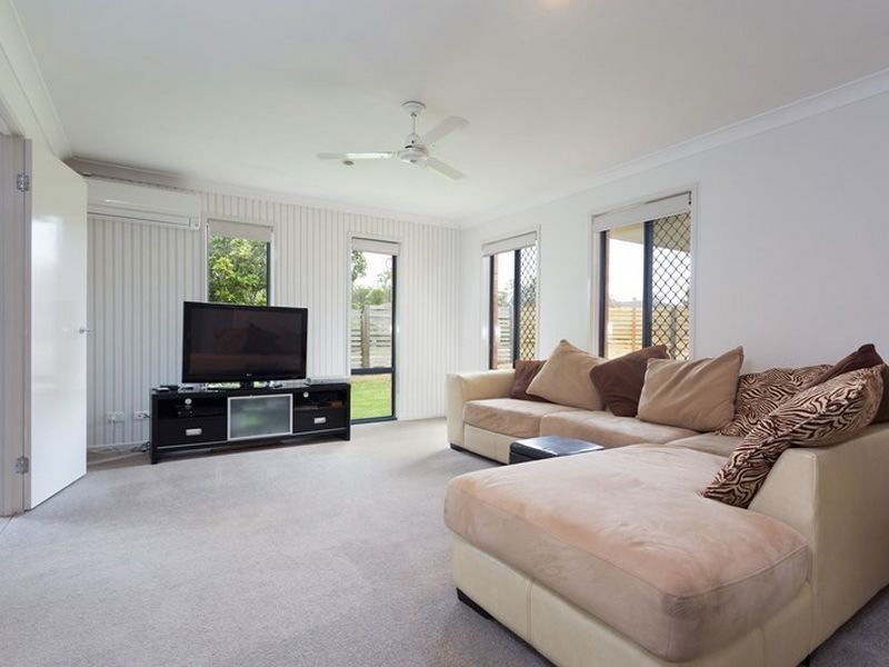 17 Mapleton Circuit, Parkinson QLD 4115