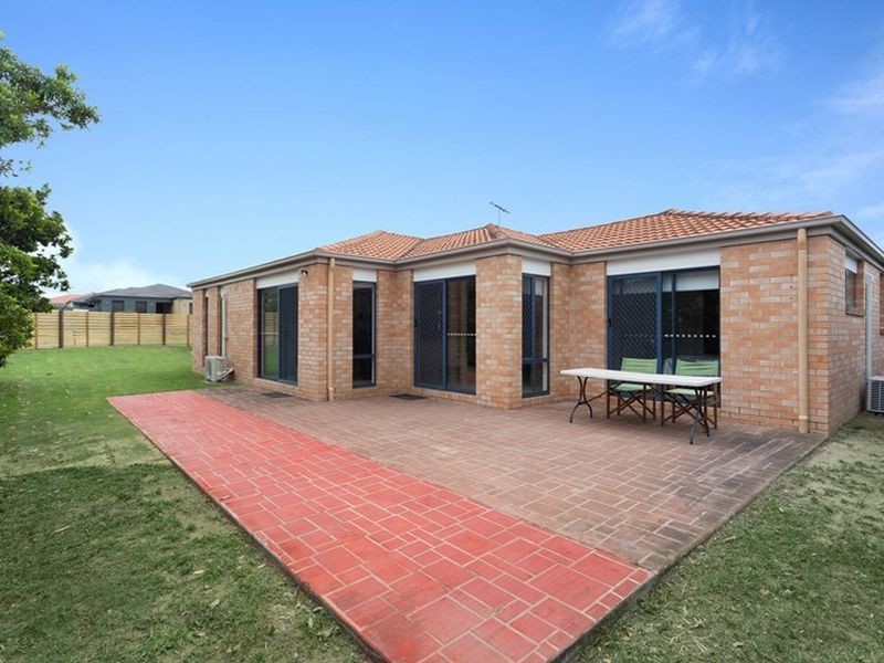 17 Mapleton Circuit, Parkinson QLD 4115