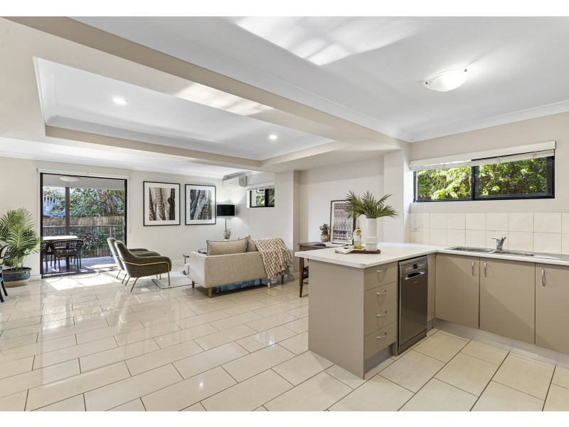 4/15 Clara Street, Annerley QLD 4103