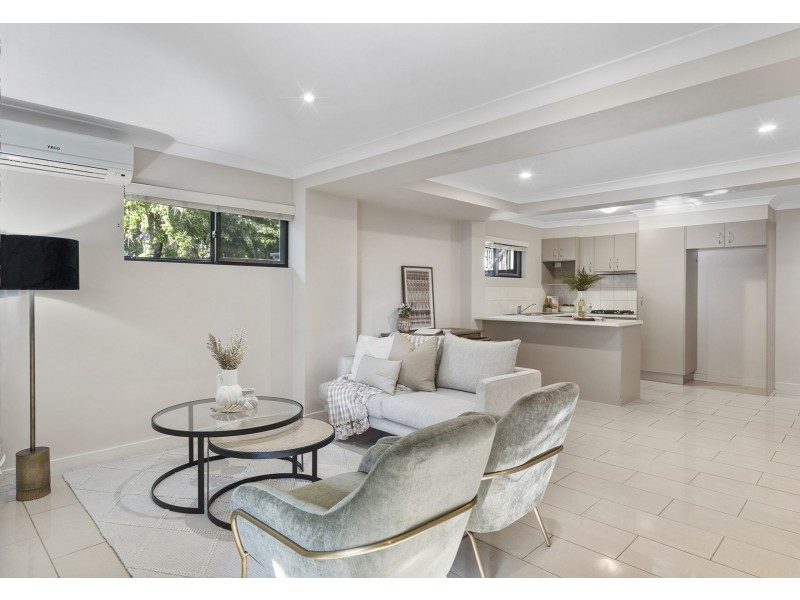 4/15 Clara Street, Annerley QLD 4103