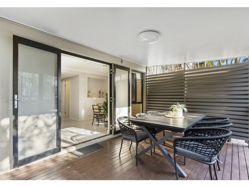 4/15 Clara Street, Annerley QLD 4103