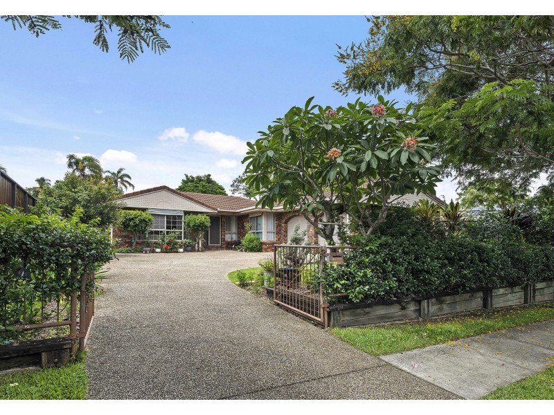 211 Wecker Road, Mansfield QLD 4122