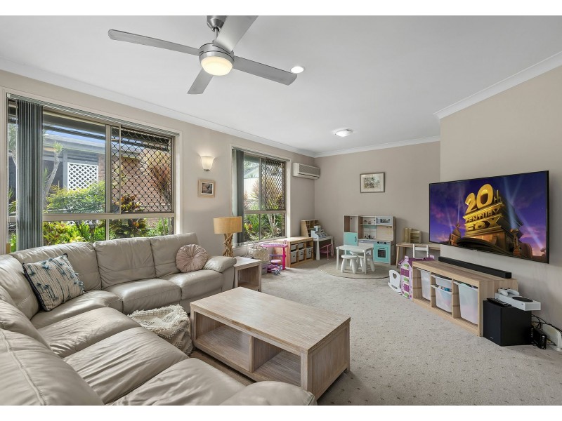 211 Wecker Road, Mansfield QLD 4122