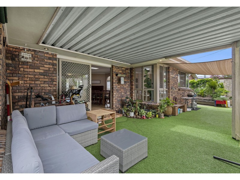 211 Wecker Road, Mansfield QLD 4122