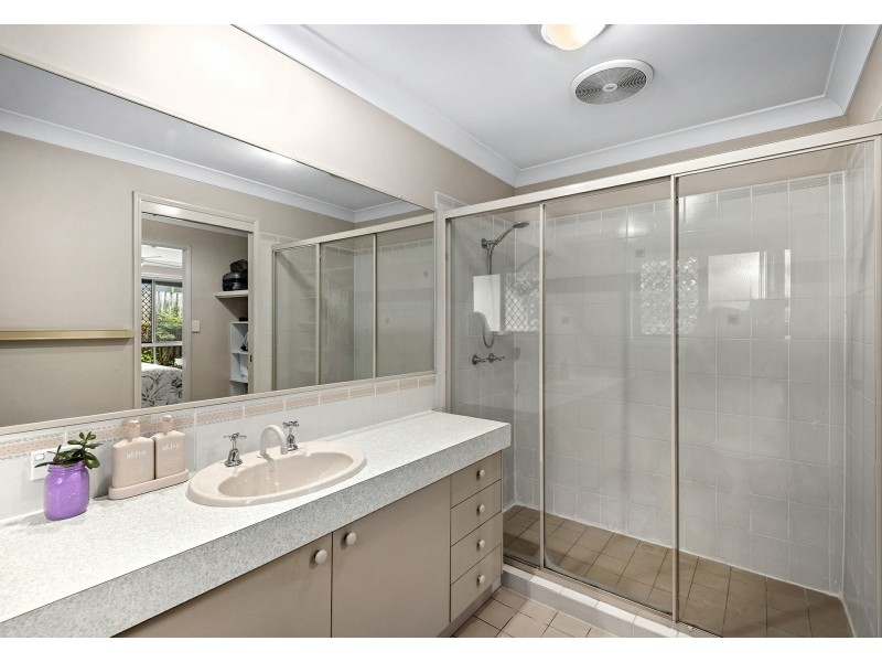 211 Wecker Road, Mansfield QLD 4122