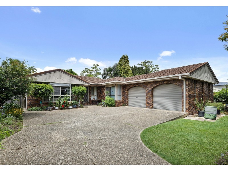 211 Wecker Road, Mansfield QLD 4122