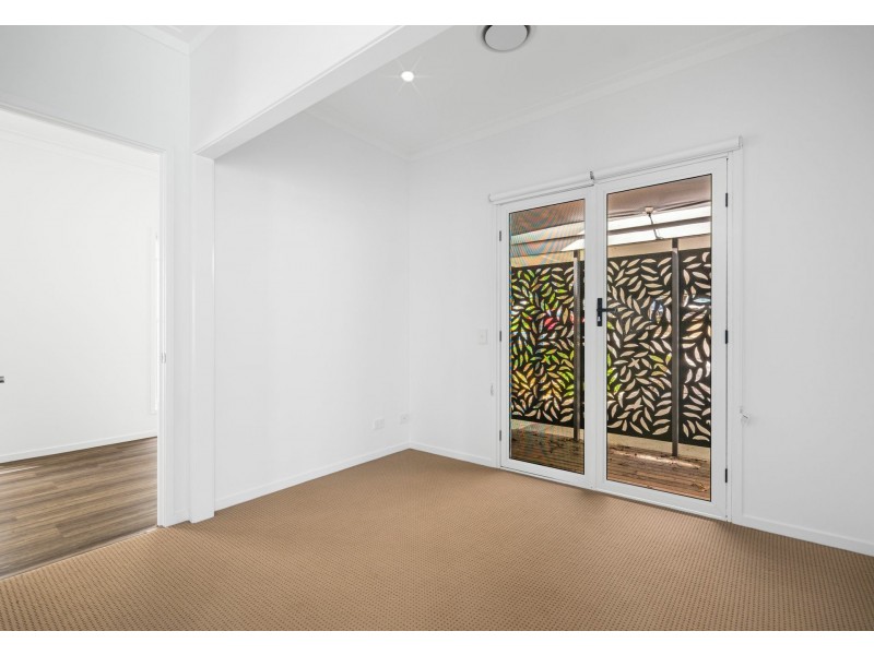 32 Orontes Road, Yeronga QLD 4104