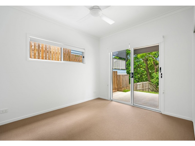 32 Orontes Road, Yeronga QLD 4104