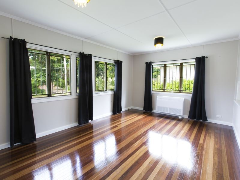 6 Yvonne Street, Yeronga QLD 4104