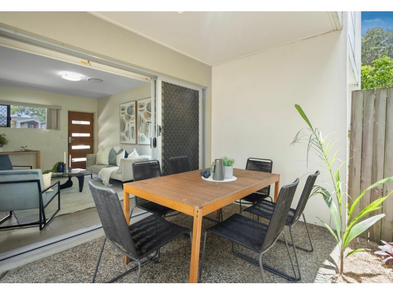 44 Wilton Terrace, Yeronga QLD 4104